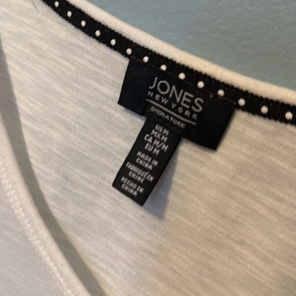 Jones New York Signature Cold Shoulder SS White Top - M - Picture 3 of 6